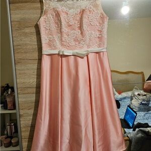 Chic Pink Lace Formal Dress